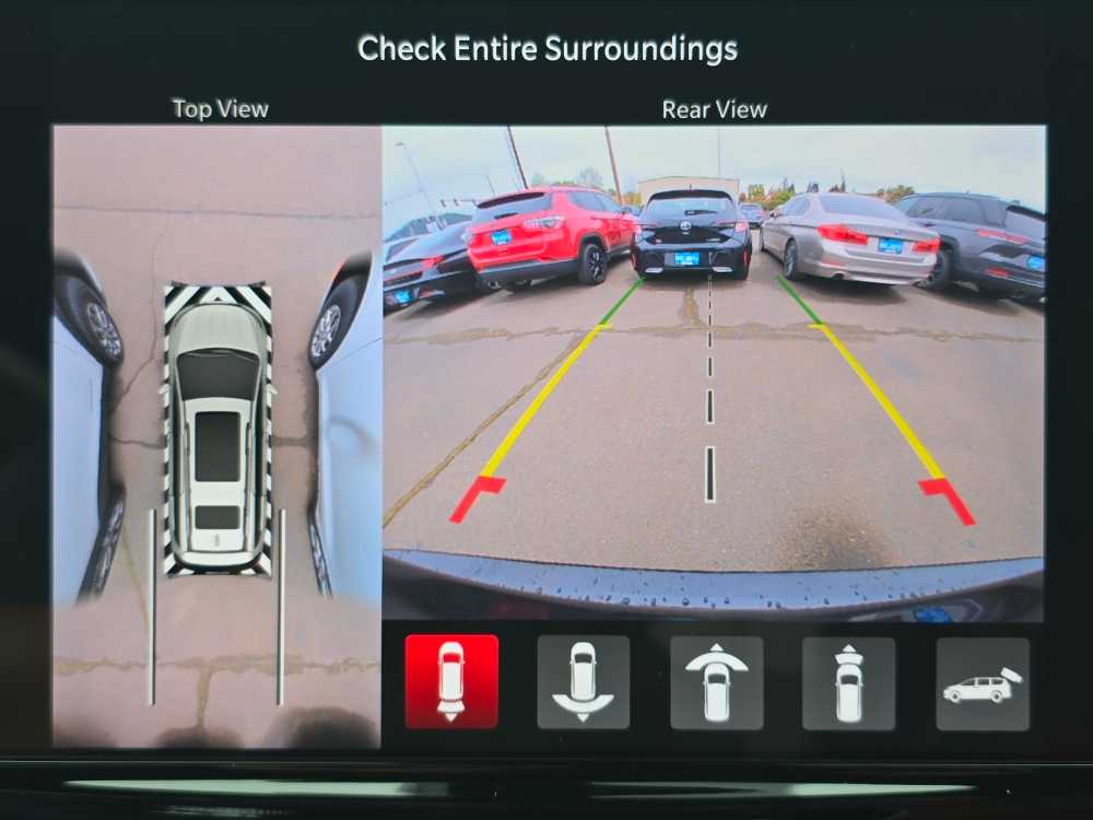 Thumbnail: 2026 Chrysler Pacifica - 20