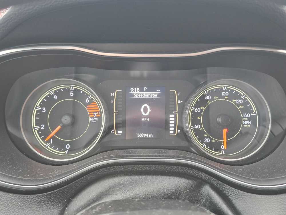 Thumbnail: 2019 Jeep Cherokee - 7