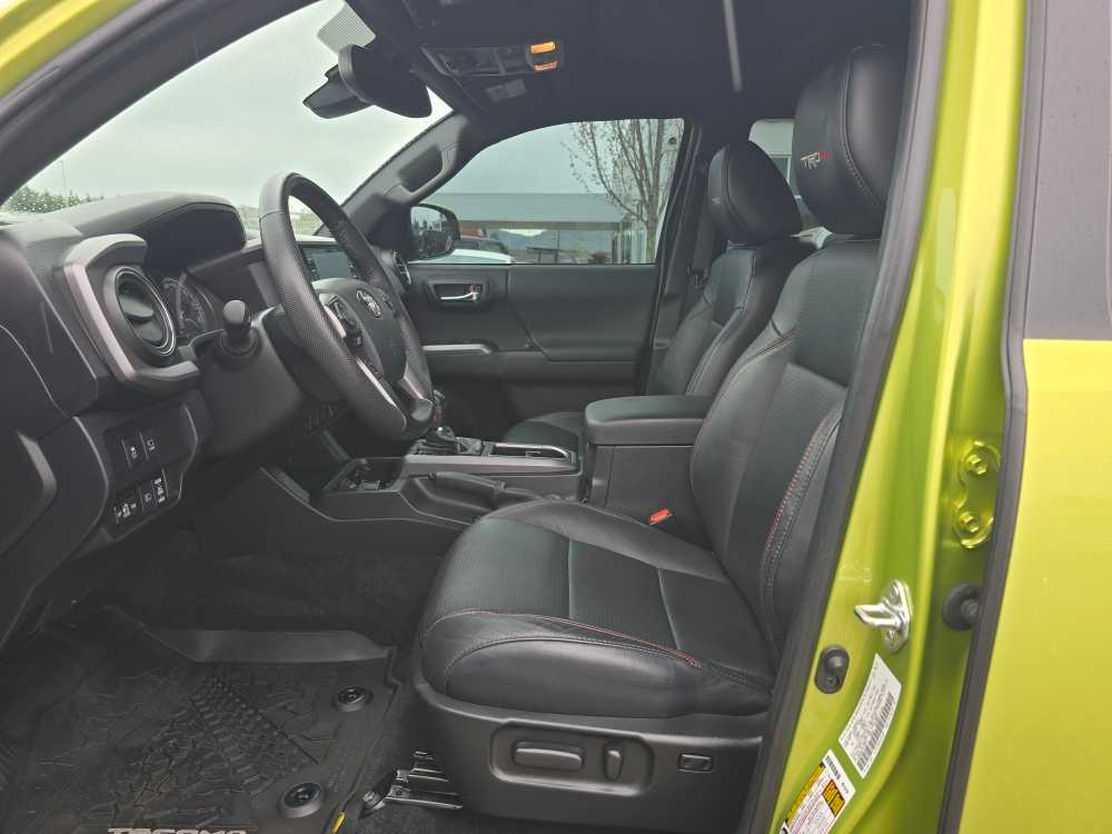 Thumbnail: 2022 Toyota Tacoma - 9