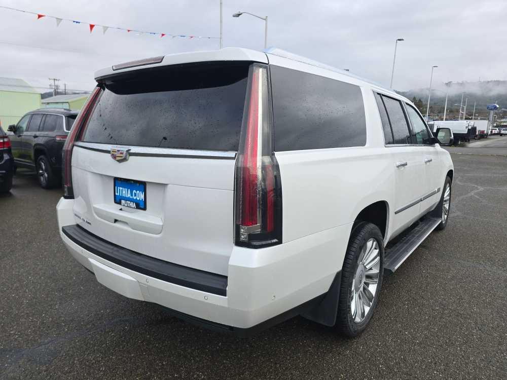 Thumbnail: 2019 Cadillac Escalade - 5