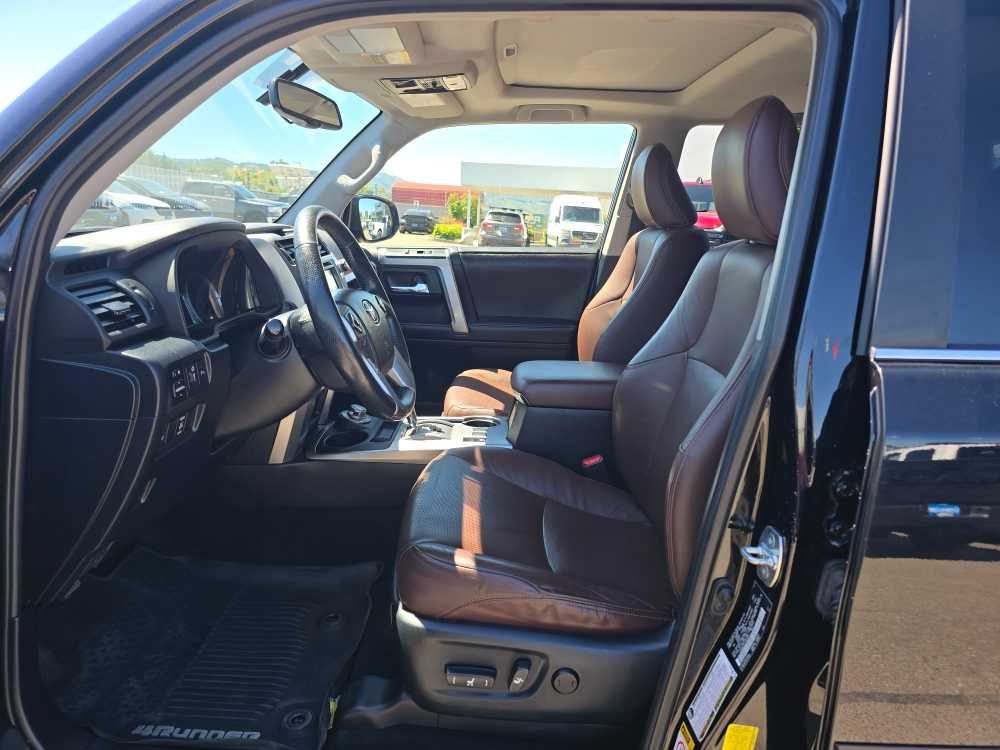 2018 Toyota 4Runner Limited - Photo 9