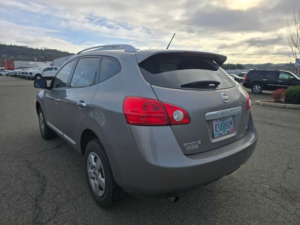 Used 2015 Nissan Rogue Select S SUV