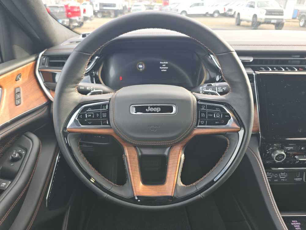 Thumbnail: 2025 Jeep Grand Cherokee L - 10