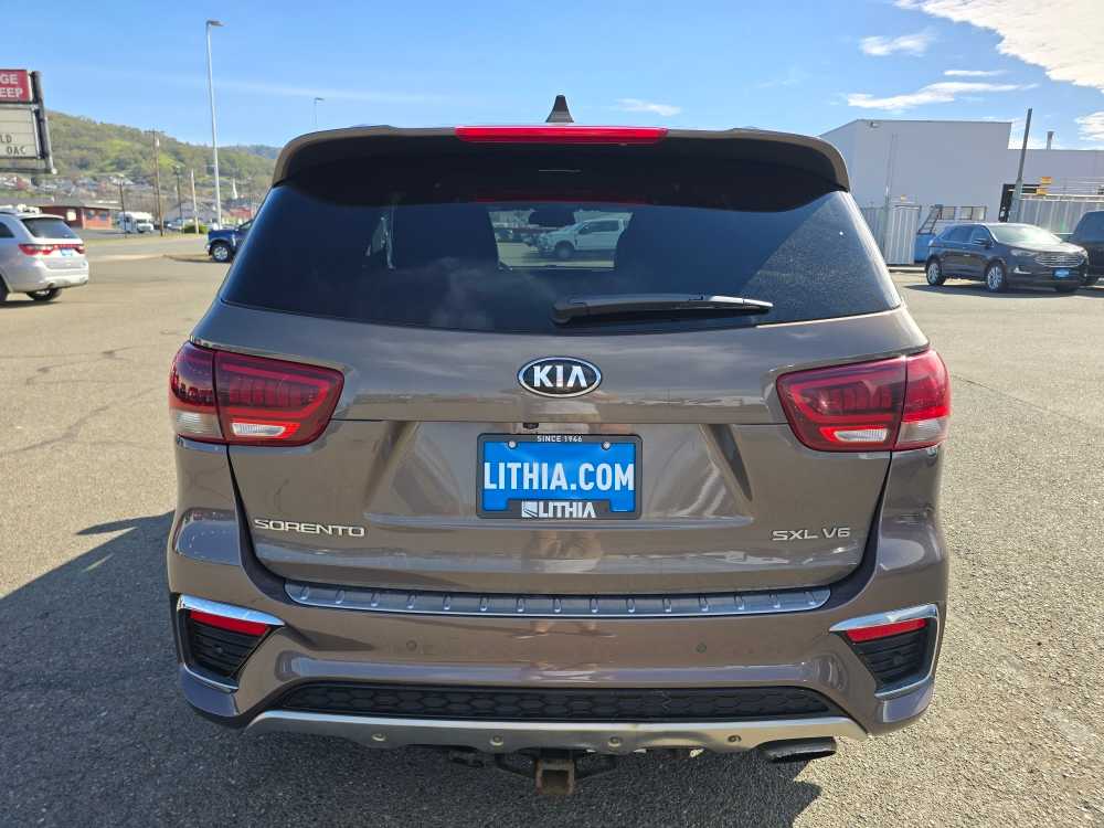Thumbnail: 2019 Kia Sorento - 4