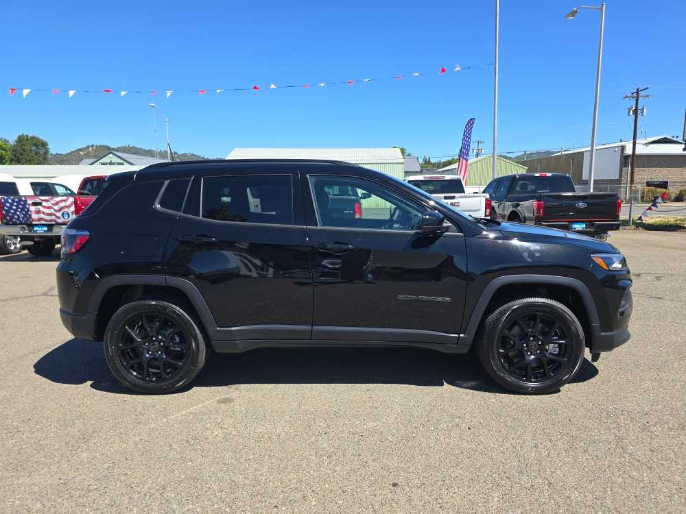 Thumbnail: 2026 Jeep Compass - 6