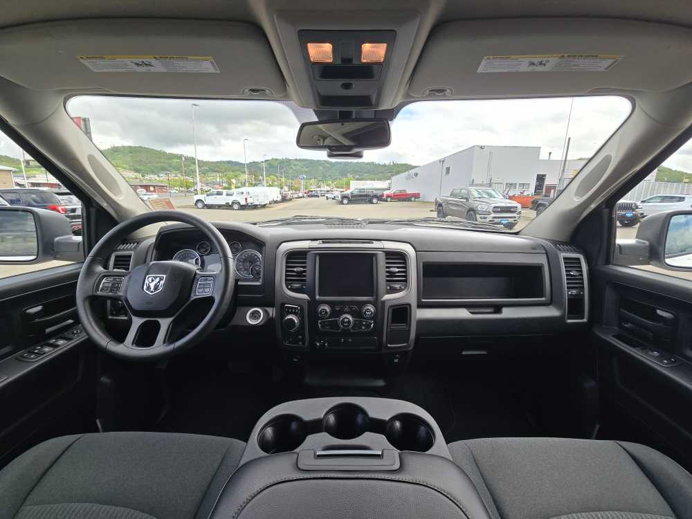 Thumbnail: 2022 RAM 1500 Classic - 15