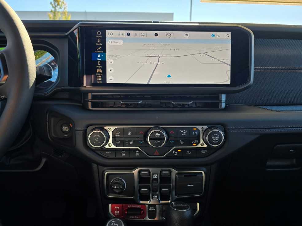 Thumbnail: 2025 Jeep Gladiator - 12