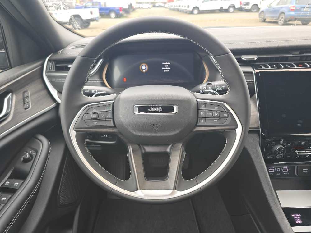 Thumbnail: 2025 Jeep Grand Cherokee L - 11