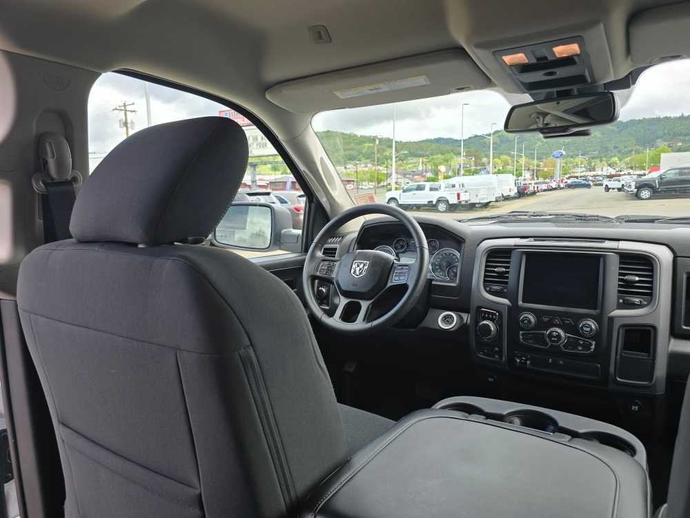 Thumbnail: 2022 RAM 1500 Classic - 11