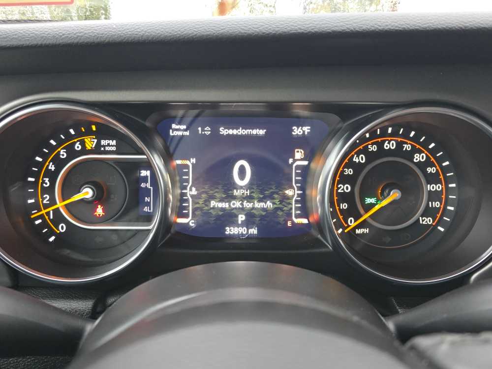 Thumbnail: 2022 Jeep Gladiator - 21