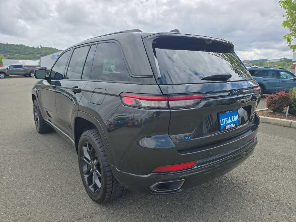 Thumbnail: 2023 Jeep Grand Cherokee - 3