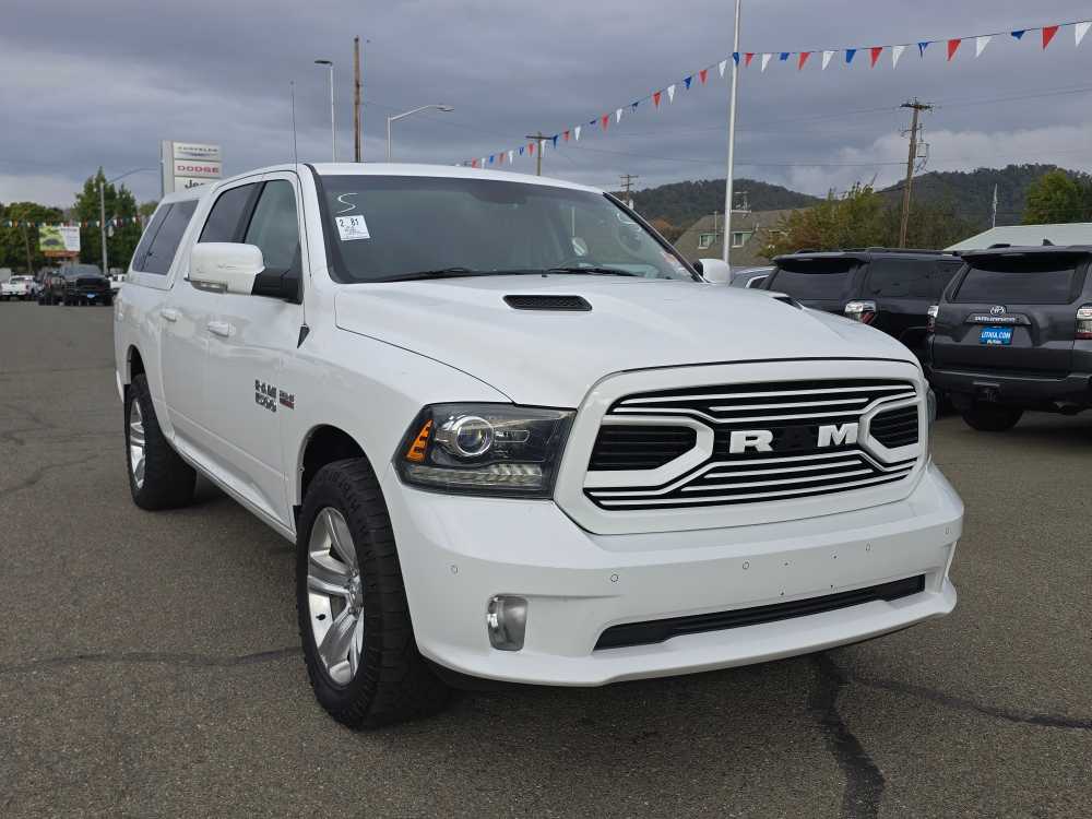 2018 Ram 1500 Sport photo 3