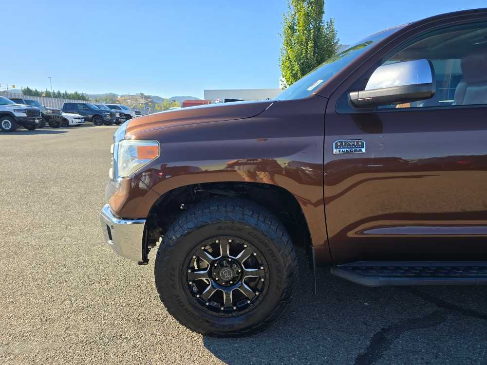 Thumbnail: 2014 Toyota Tundra - 18