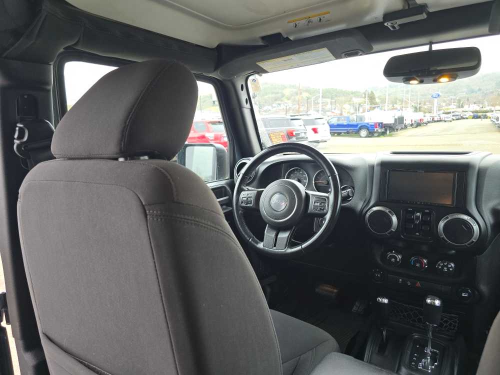 Thumbnail: 2018 Jeep Wrangler - 10