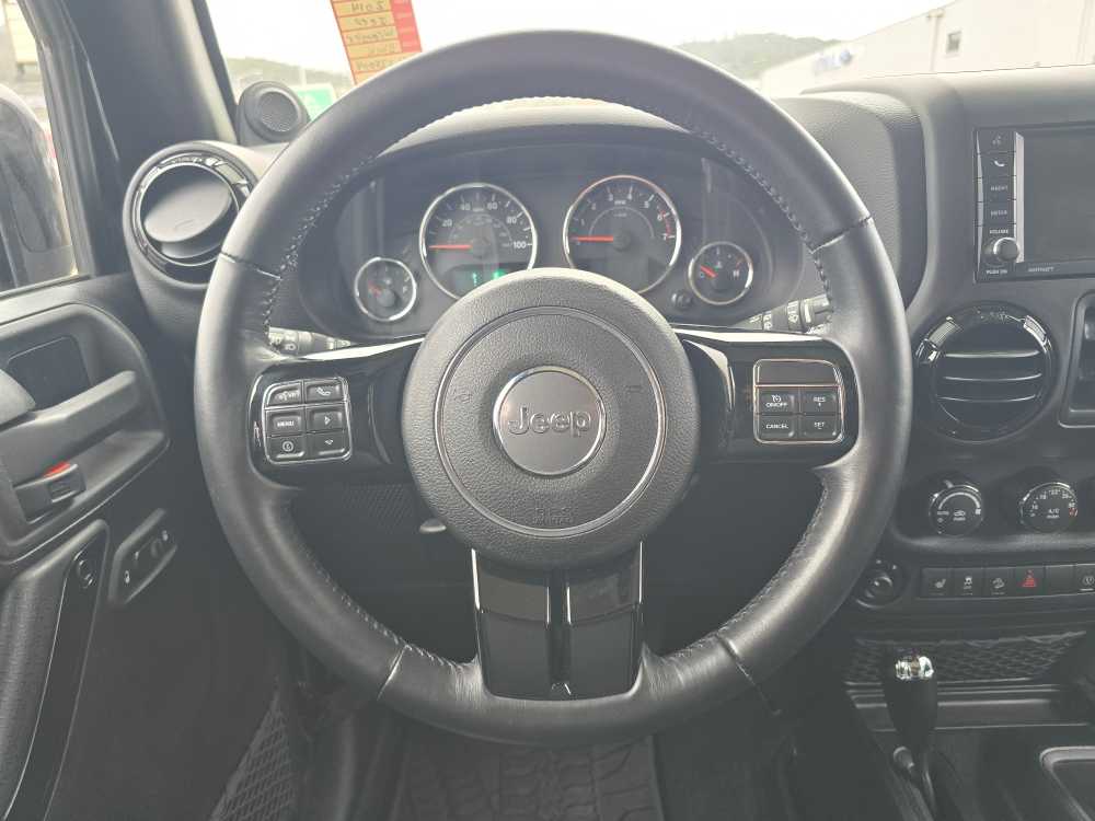 Thumbnail: 2014 Jeep Wrangler - 12