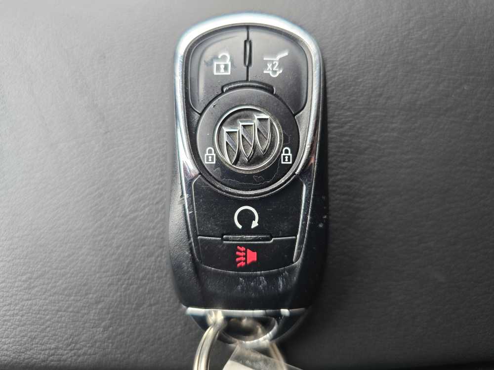 Thumbnail: 2017 Buick Envision - 21