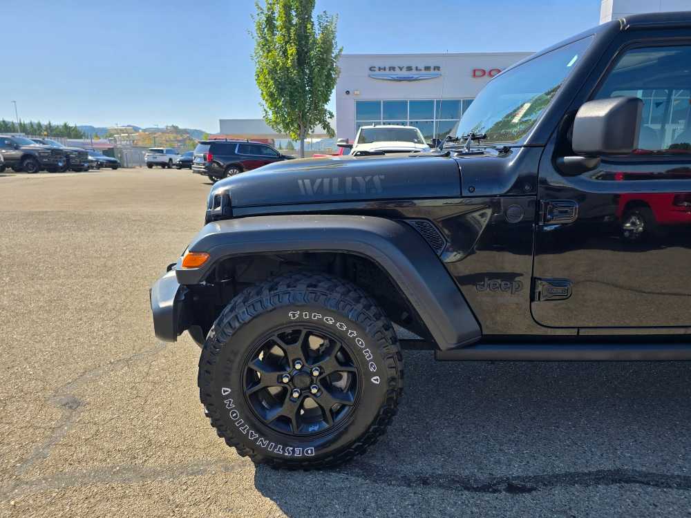 Thumbnail: 2021 Jeep Wrangler - 18