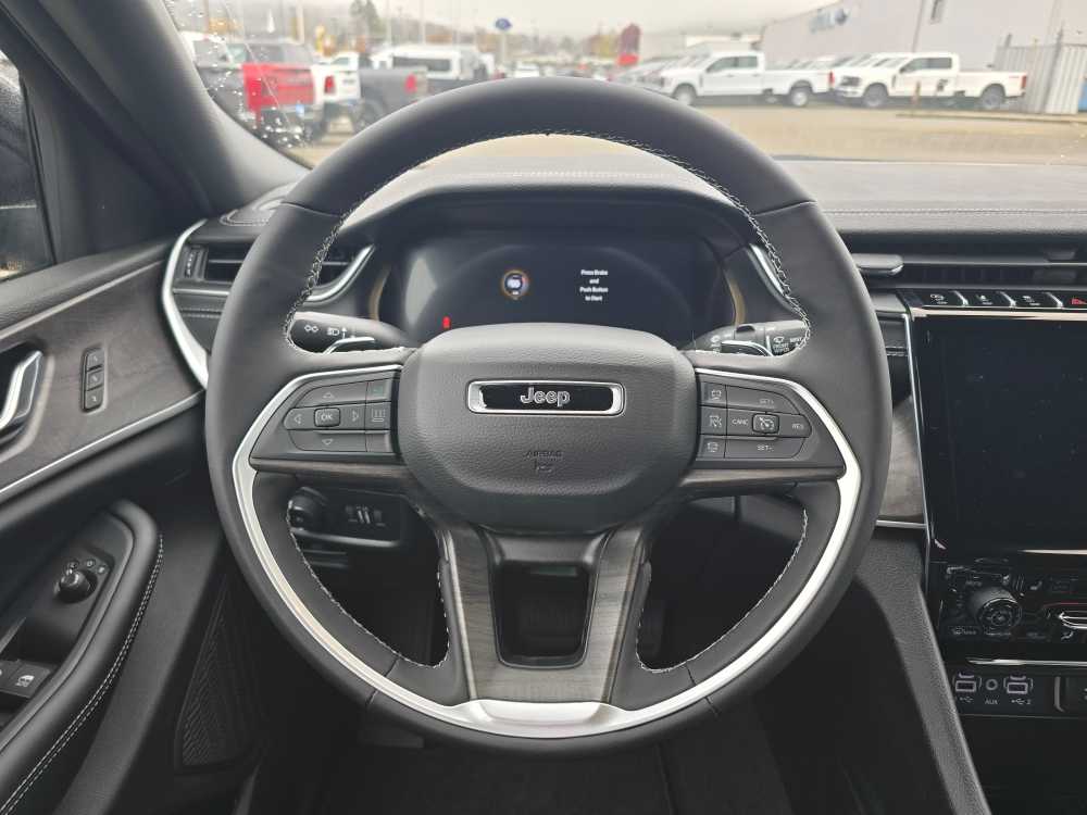 Thumbnail: 2025 Jeep Grand Cherokee - 11