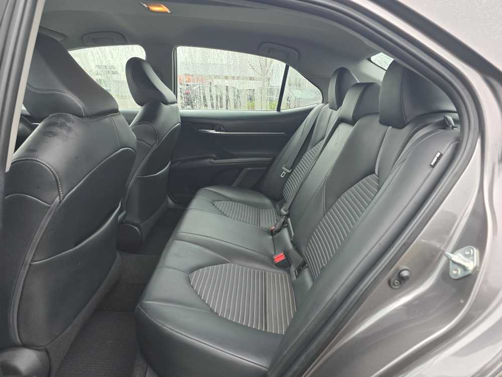 Thumbnail: 2021 Toyota Camry - 16