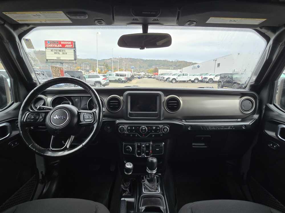 Thumbnail: 2021 Jeep Wrangler - 15