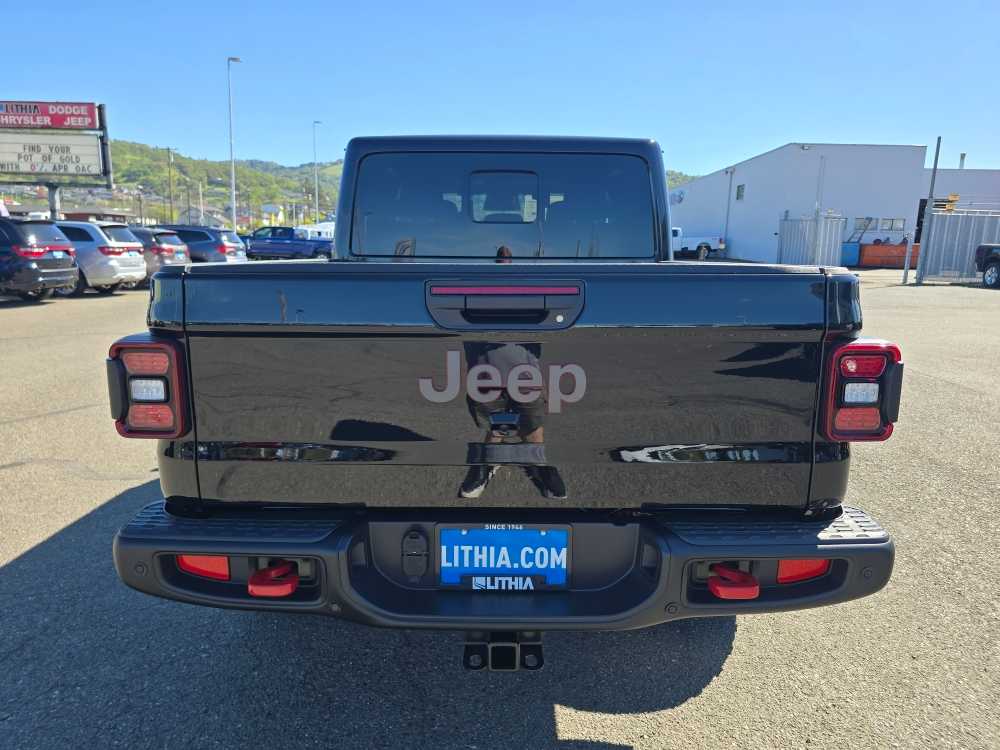 Thumbnail: 2026 Jeep Gladiator - 4