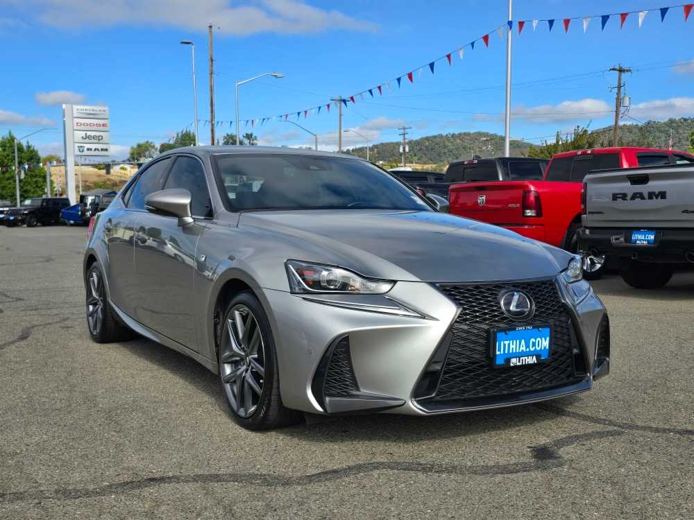 Thumbnail: 2019 Lexus IS - 7