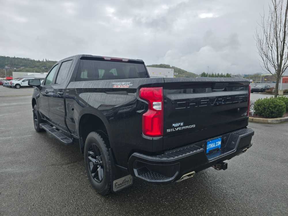 Thumbnail: 2022 Chevrolet Silverado 1500 - 3