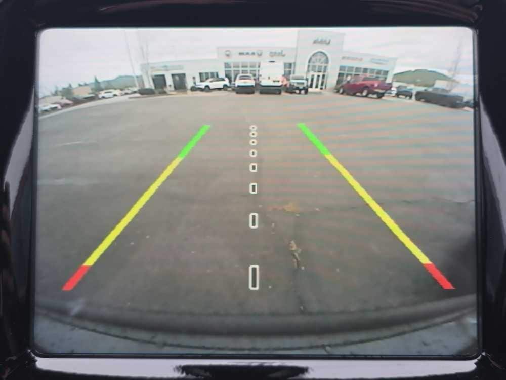 Thumbnail: 2020 Jeep Cherokee - 19