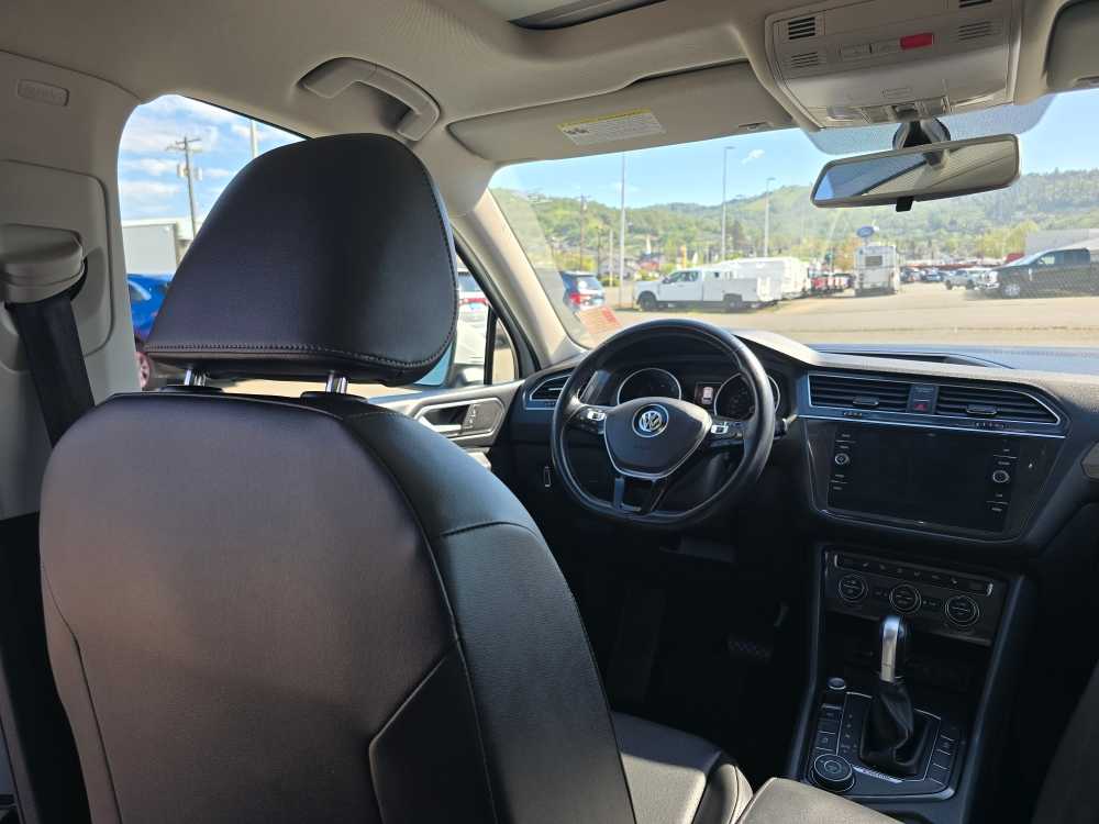 Thumbnail: 2018 Volkswagen Tiguan - 10