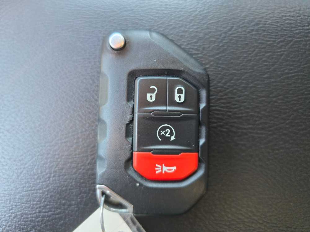 Thumbnail: 2022 Jeep Wrangler - 21