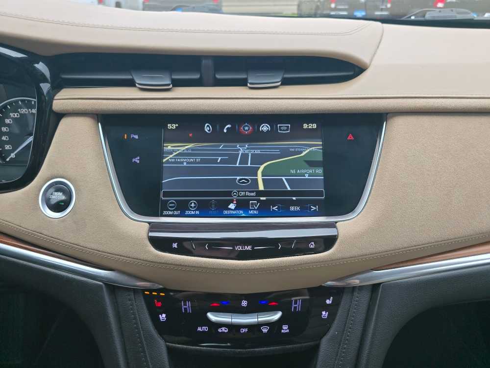 Thumbnail: 2017 Cadillac XT5 - 12