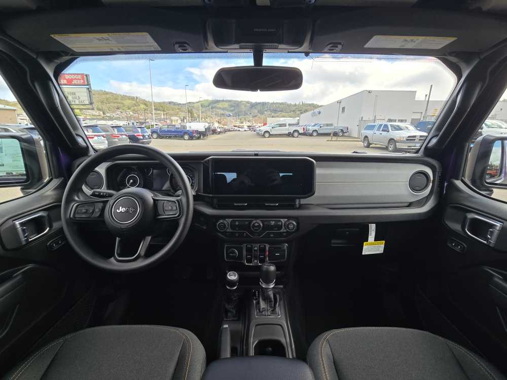 Thumbnail: 2026 Jeep Gladiator - 15