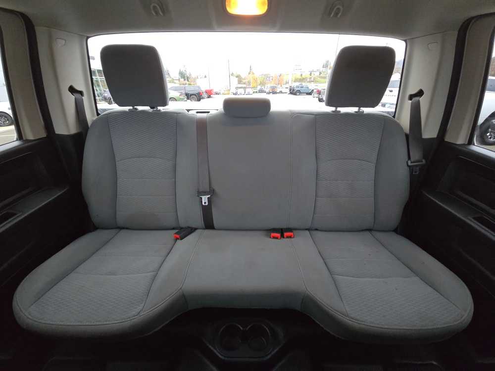 Thumbnail: 2019 RAM 1500 Classic - 18