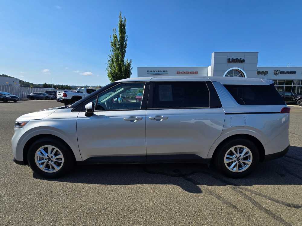 Thumbnail: 2022 Kia Carnival - 2