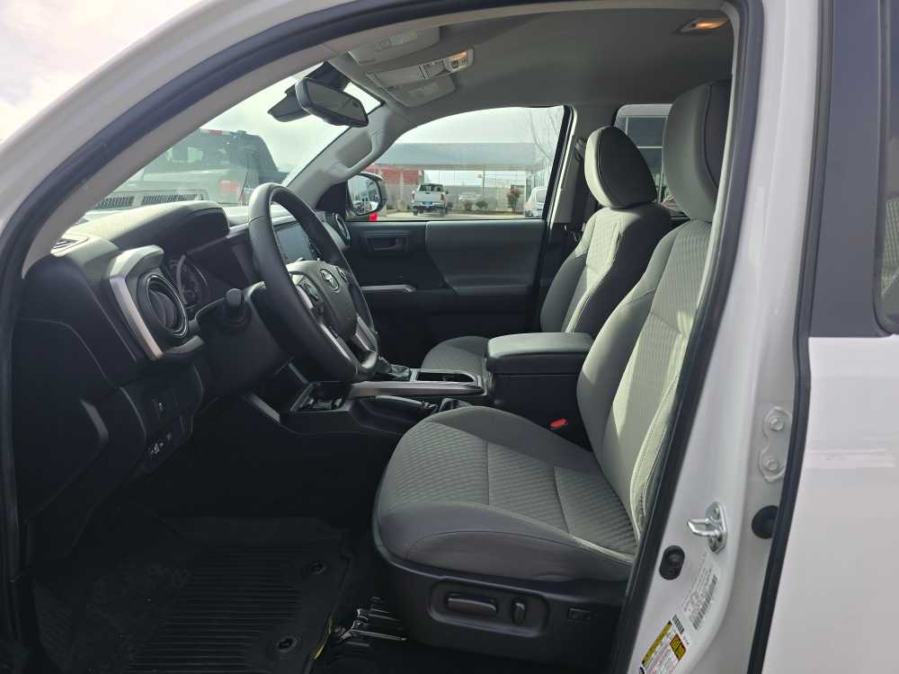 Thumbnail: 2022 Toyota Tacoma - 9