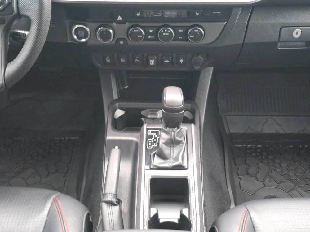 Thumbnail: 2022 Toyota Tacoma - 13