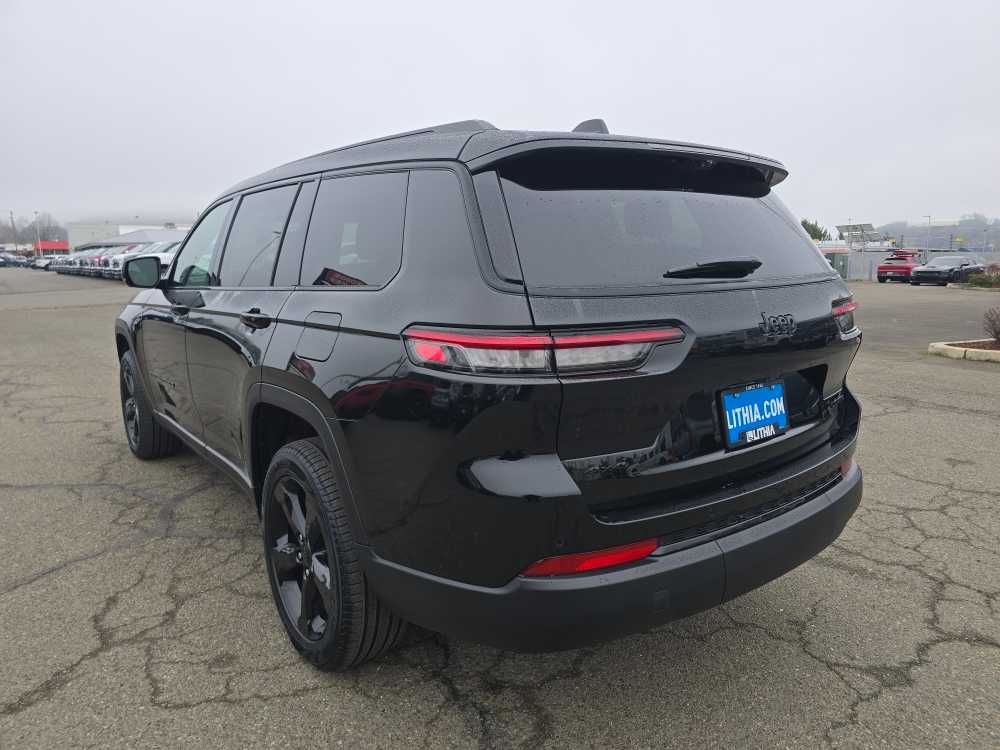 Thumbnail: 2025 Jeep Grand Cherokee L - 3