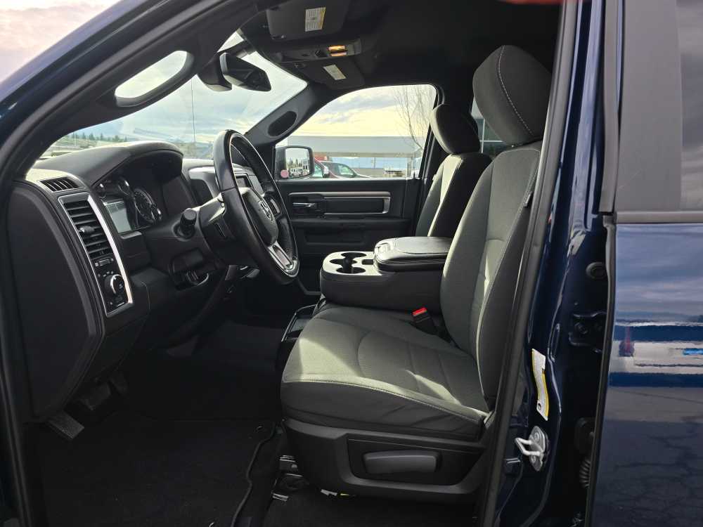 Thumbnail: 2022 RAM 1500 Classic - 9