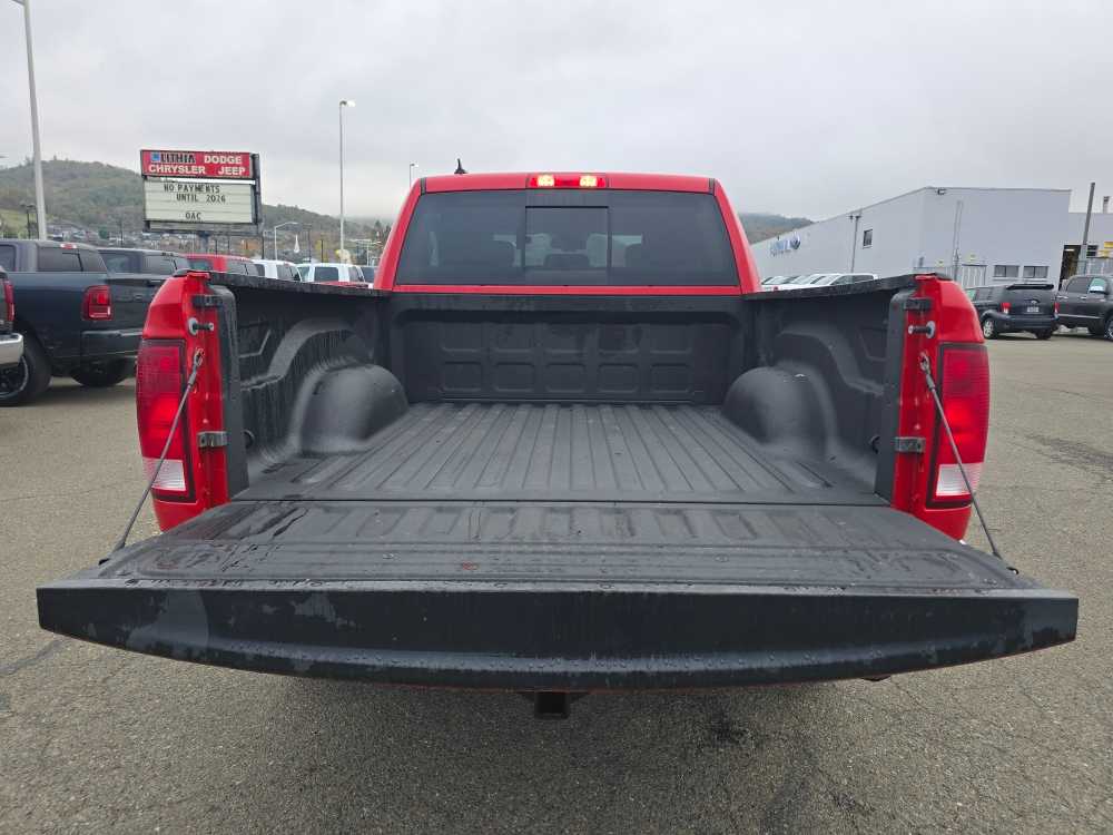 Thumbnail: 2019 RAM 1500 Classic - 20