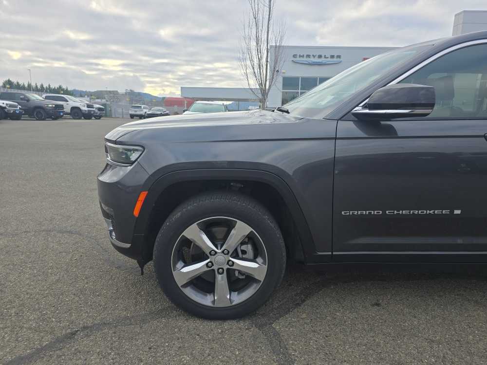 Thumbnail: 2022 Jeep Grand Cherokee - 6