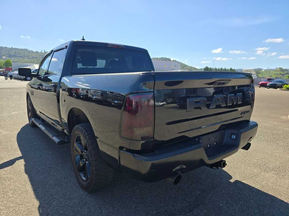 Thumbnail: 2019 RAM 1500 Classic - 2
