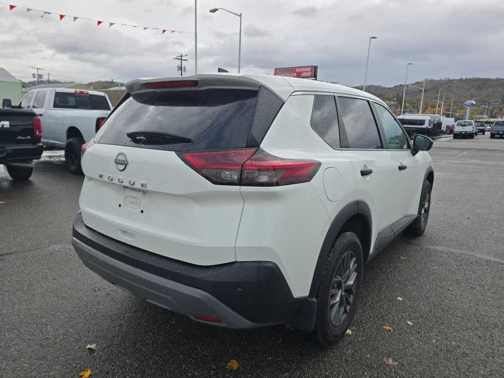 Used 2022 Nissan Rogue S SUV