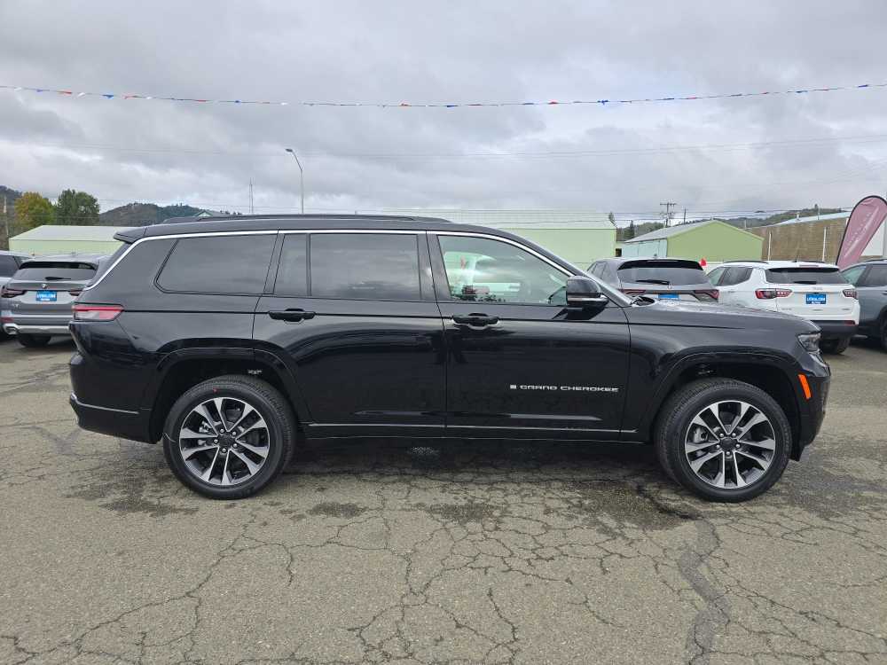 Thumbnail: 2025 Jeep Grand Cherokee L - 6