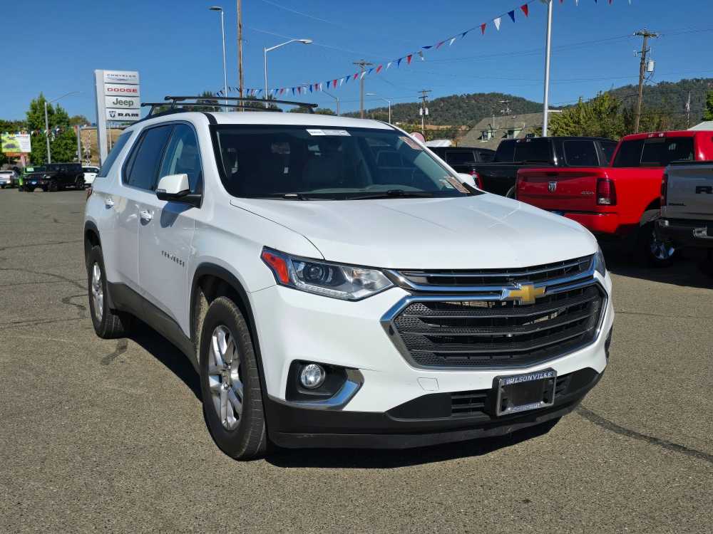 2021 Chevrolet Traverse Cloth 1LT photo 3