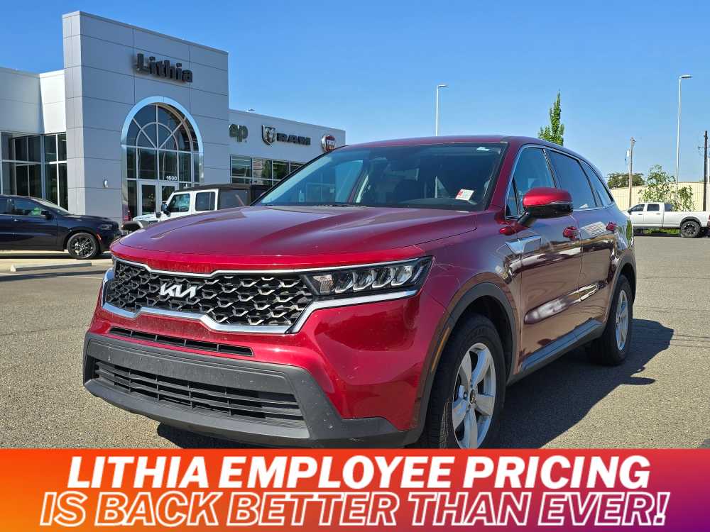 2022 Kia Sorento LX Hero Image