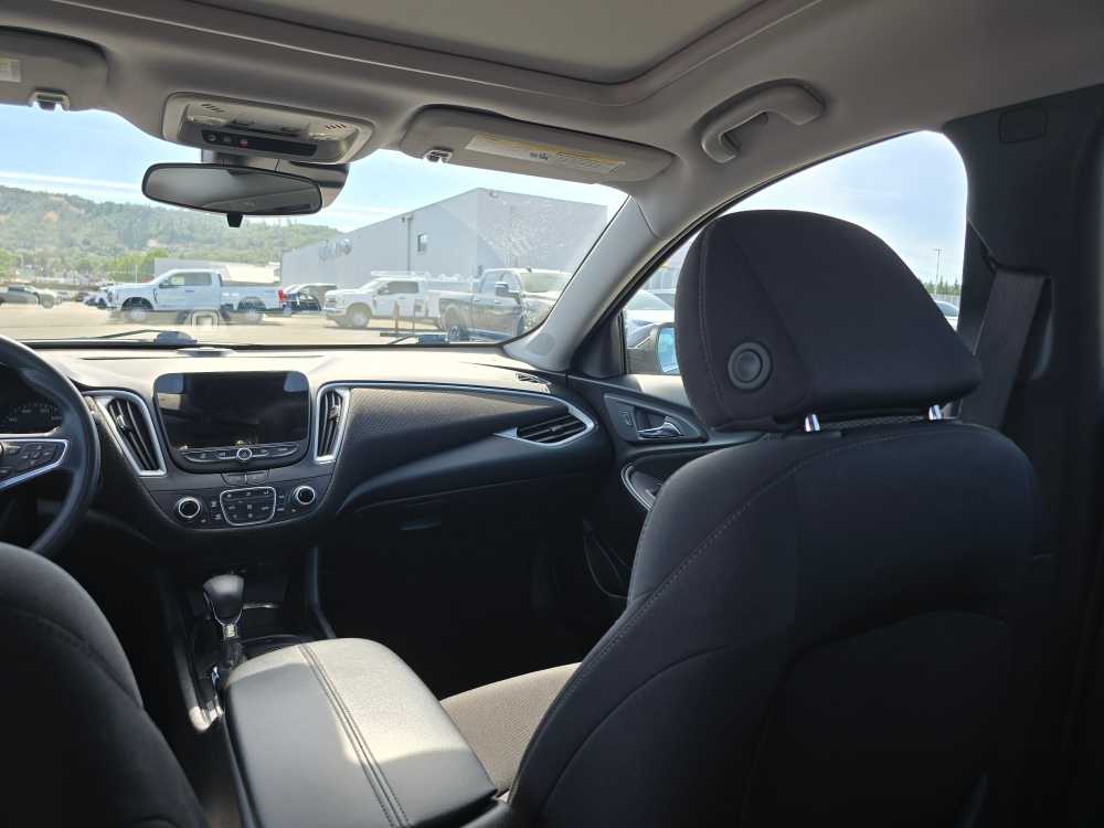Thumbnail: 2024 Chevrolet Malibu - 14