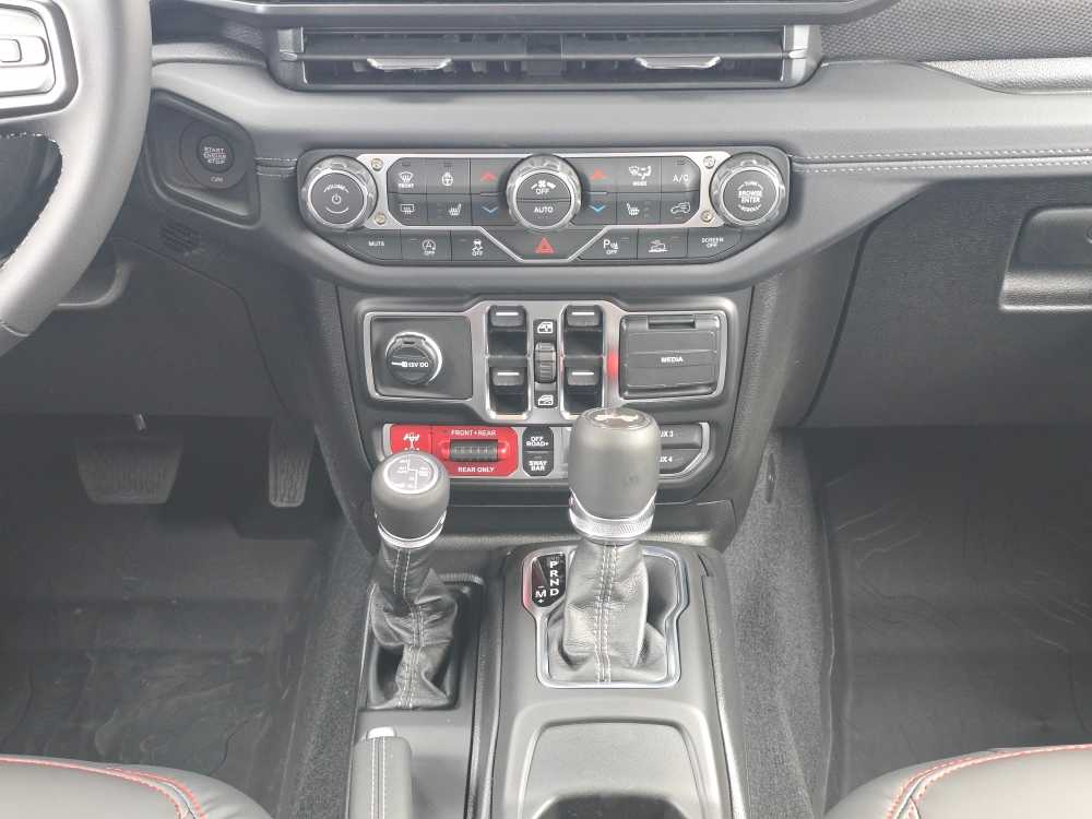 Thumbnail: 2026 Jeep Wrangler - 13