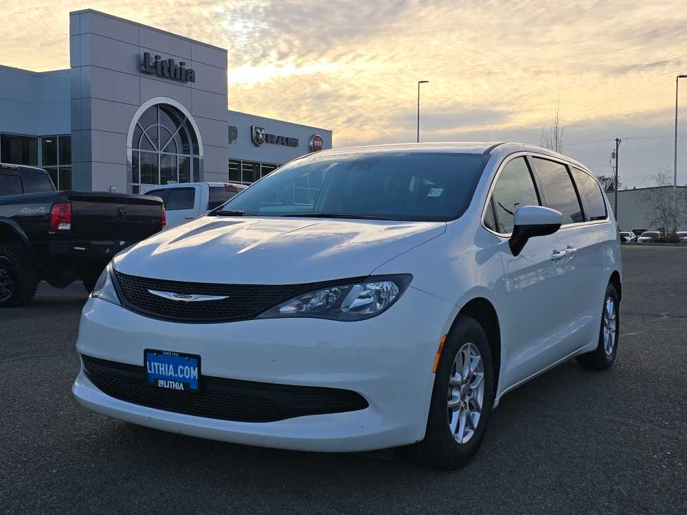 Thumbnail: 2023 Chrysler Voyager - 1