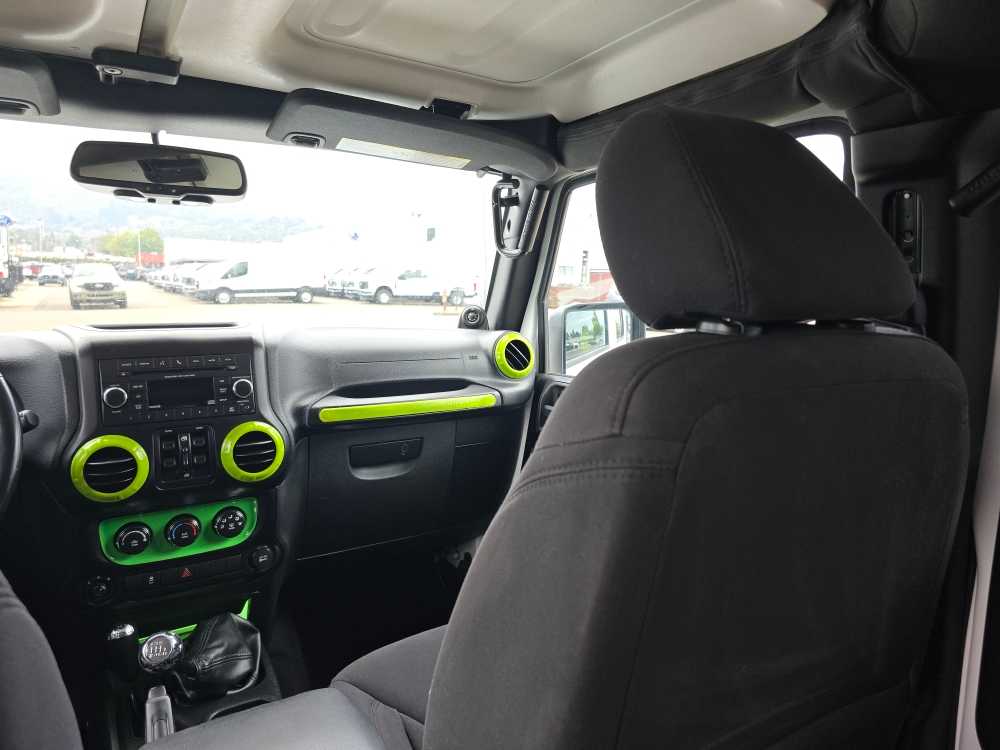 Thumbnail: 2013 Jeep Wrangler - 15