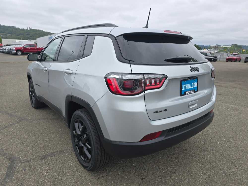 Thumbnail: 2026 Jeep Compass - 3